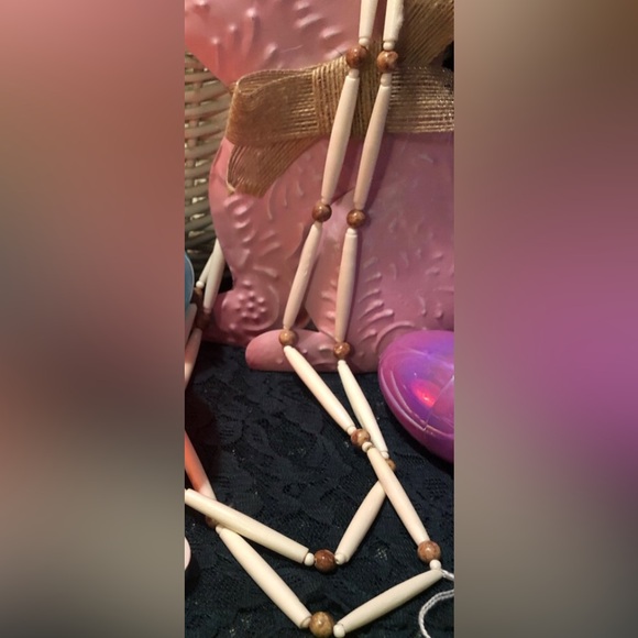 👩‍👧👩‍👦🤰💐Bone & Fossilized Brown Jade Necklace Earrings Set💐🤰👩‍👦👩‍👧 - Picture 4 of 7